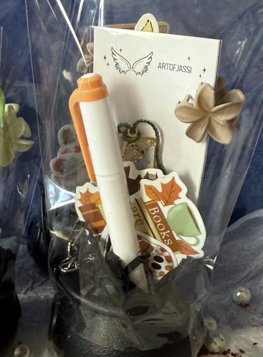 Hexenkessel mit Bookish Goodies