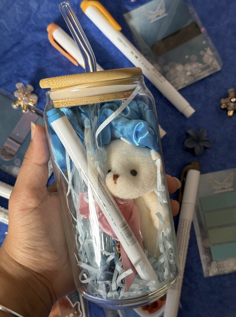 Personalisiertes Glas Geschenkset – 550ml Glasbecher mit Goodies