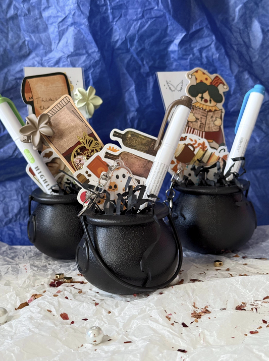 Hexenkessel mit Bookish Goodies